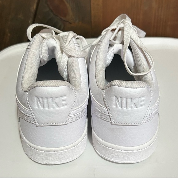 NWOT Nike Court Vision, Women’s 10, smoke free home - Picture 3 of 7